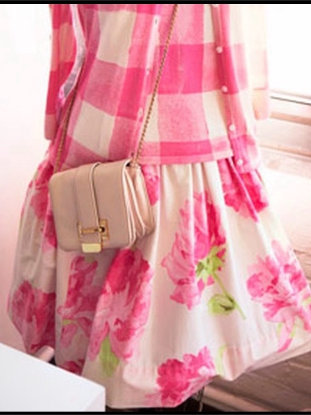Pink and white full floral skirt. Size 16. L skater princess POCKETS cotton